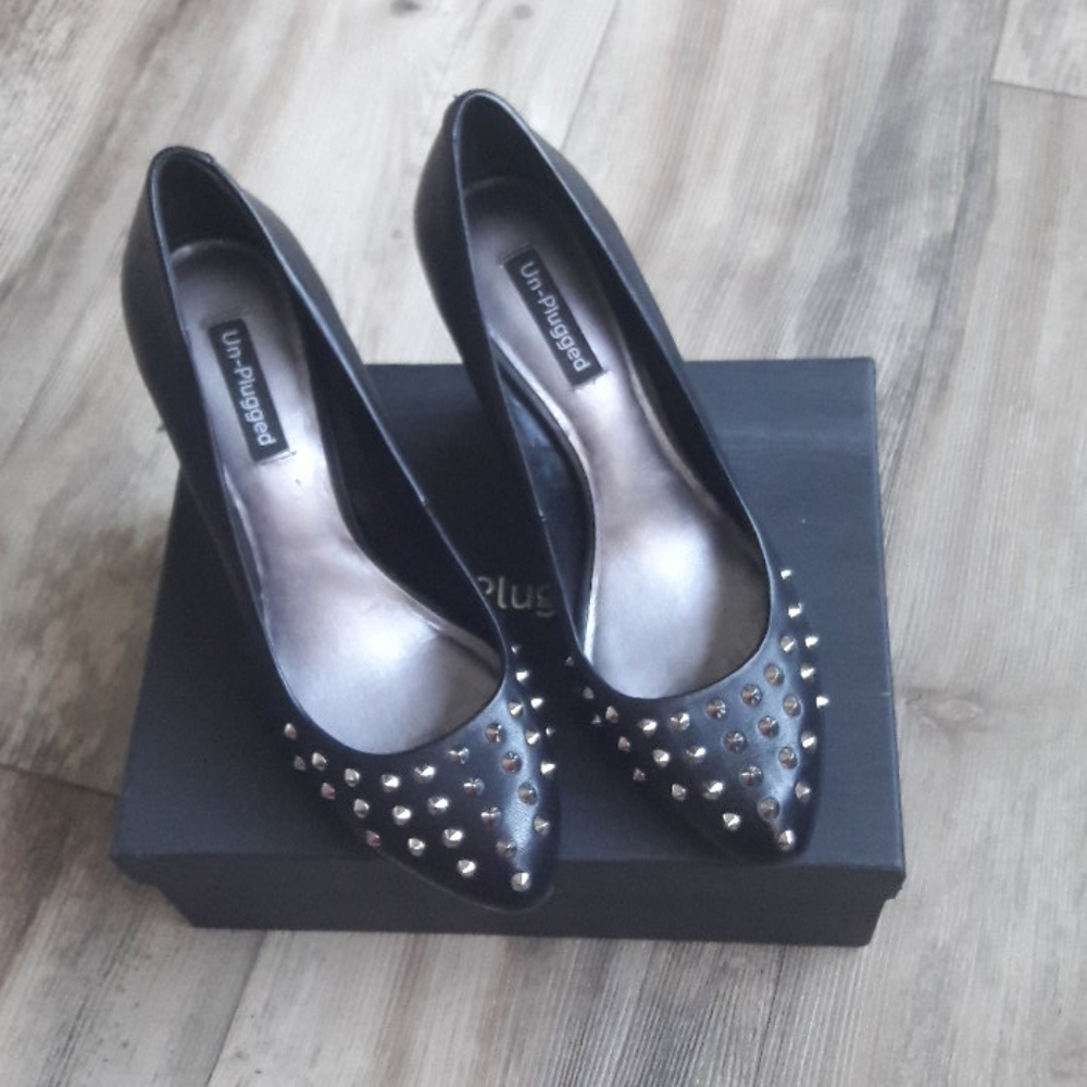 Spiked leather Alex wedge by un-plugged